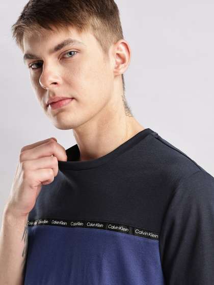 Calvin Klein Jeans Men Colourblocked Pockets Tshir