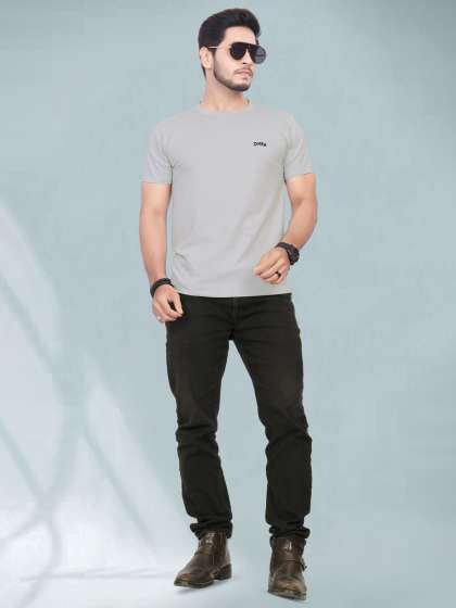 Divra Clothing Men Henley Neck Pure Cotton Pockets