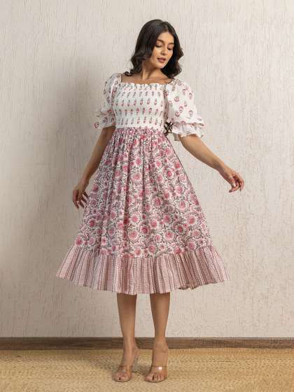 Polago Clothing Women Floral Printed Cuffed Sleeve