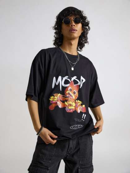 THE CLOTHING FACTORY Men Printed Applique Tshirt