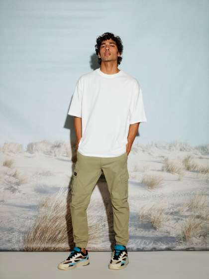 THE CLOTHING FACTORY Men Typography Printed RoundN